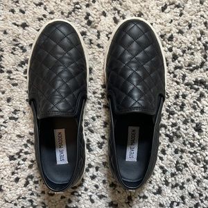 Steve Madden black size 7 shoes